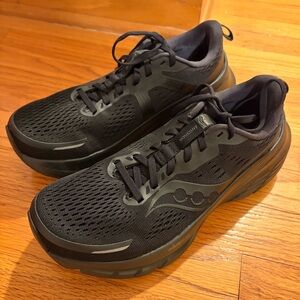 LIKE NEW Saucony Guide 18 Black Athletic Sneakers US 8.5 EU 40